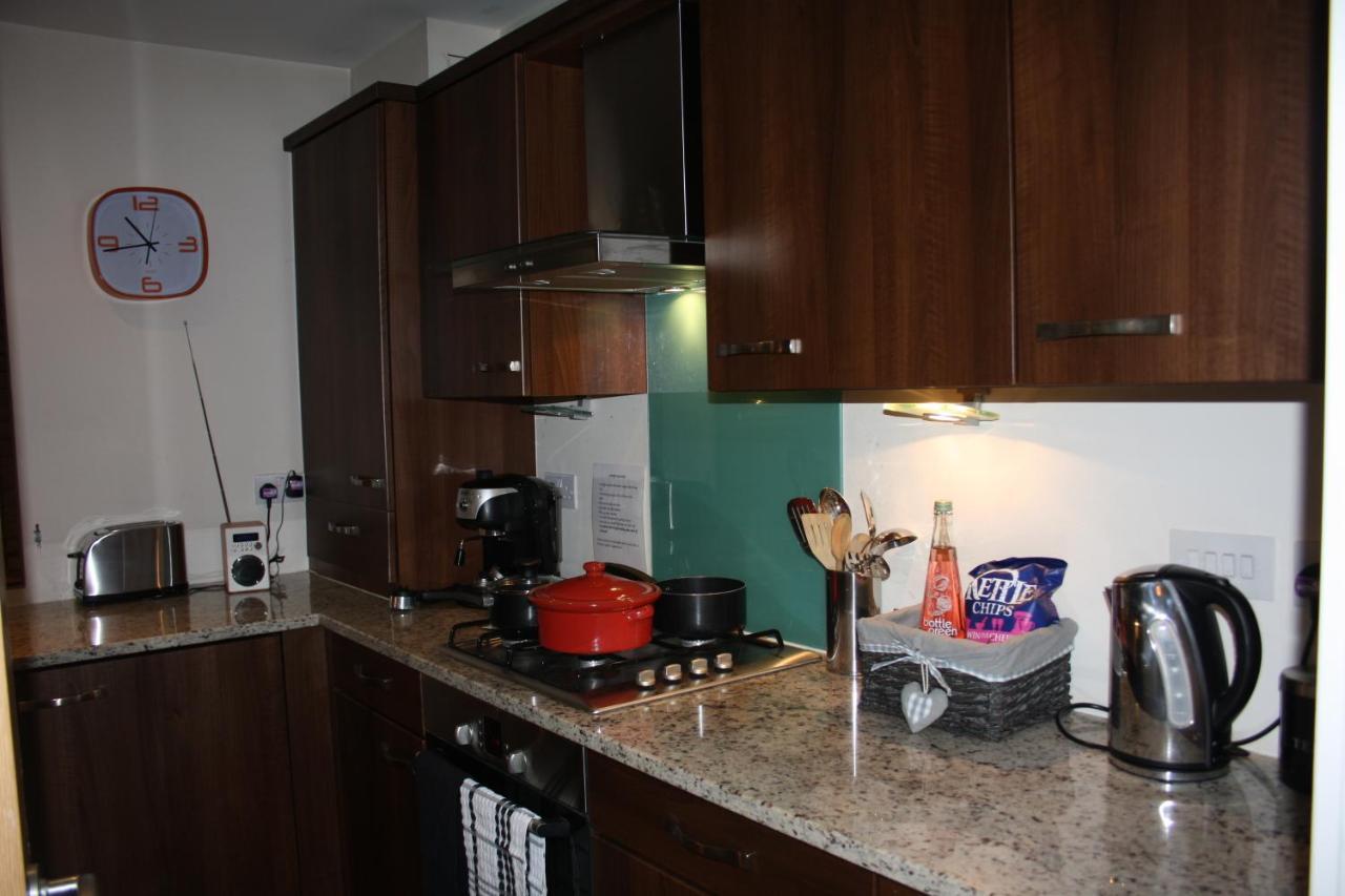 Canterbury Elms Court Apartment Стая снимка