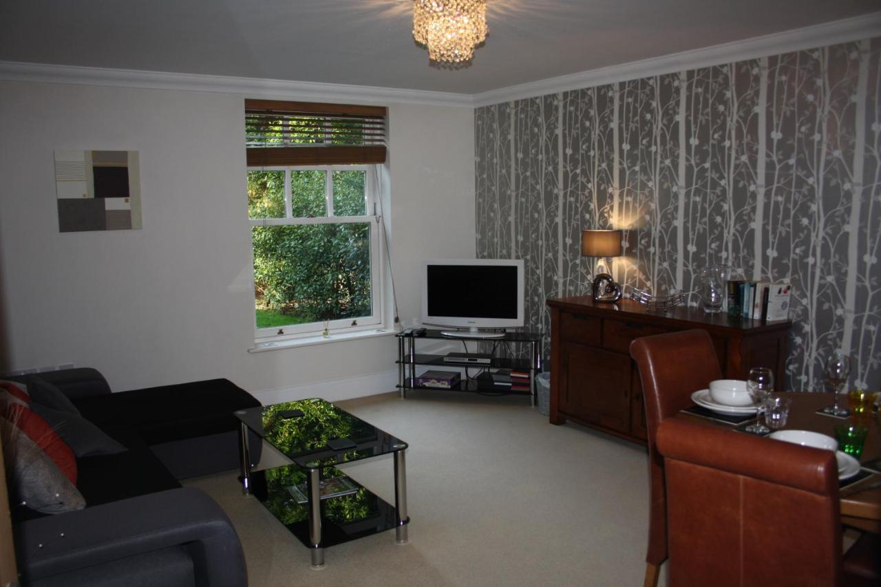 Canterbury Elms Court Apartment Стая снимка